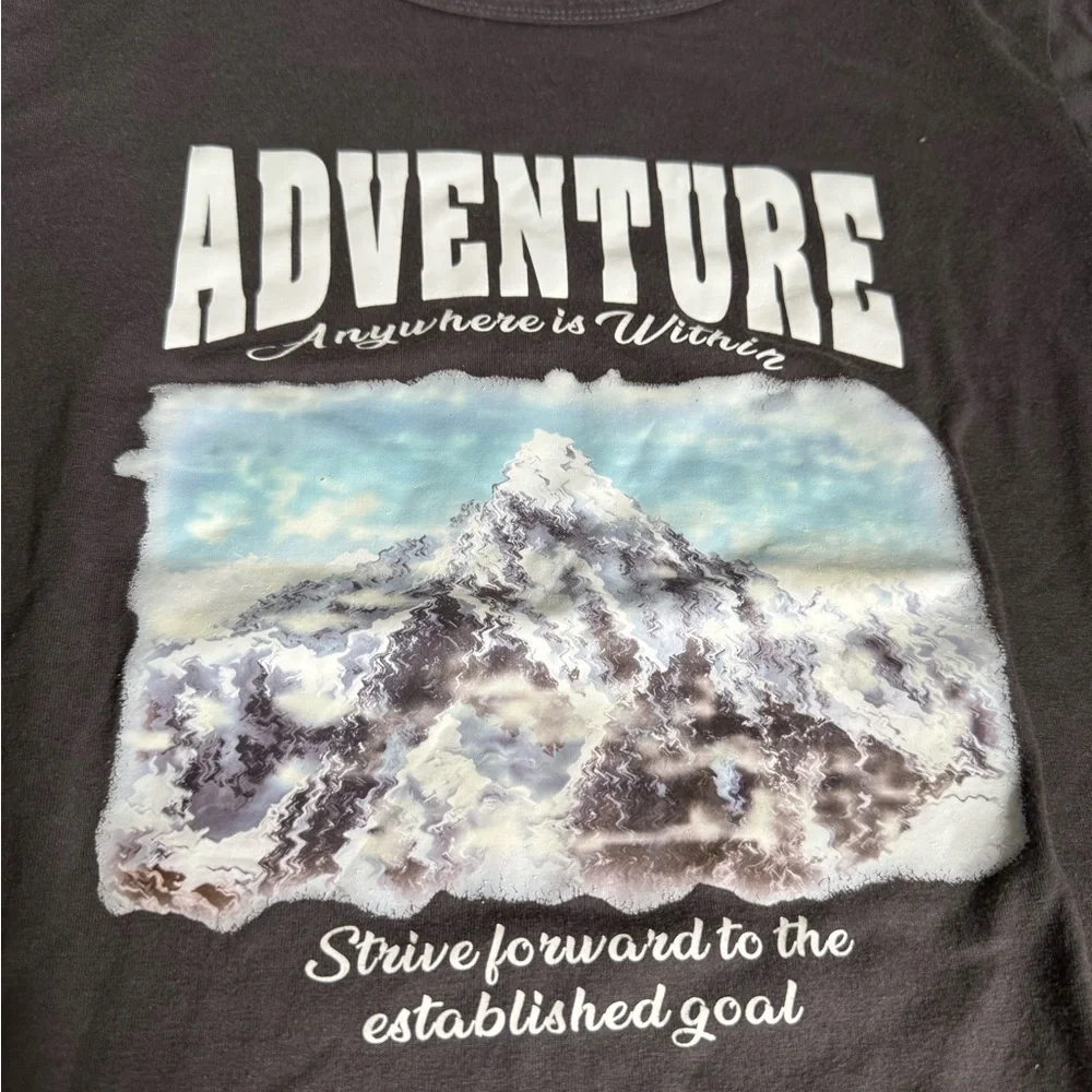 Gray Adventure Graphic T-Shirt Size 11-12 youth girls